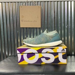 Multicolor Adidas UltraBoost Laceless